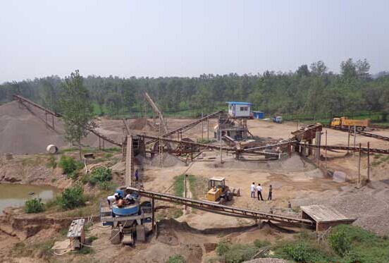 礦石破碎機(jī)械隨著社會(huì)的發(fā)展不斷的進(jìn)步